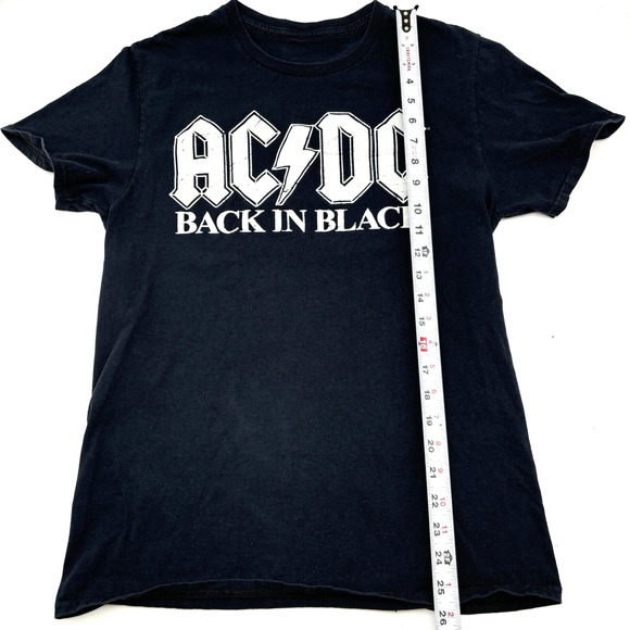 ACDC Back in Black Short Sleeve Unisex T-shirt Size Small - No Tags - Picture 5 of 8